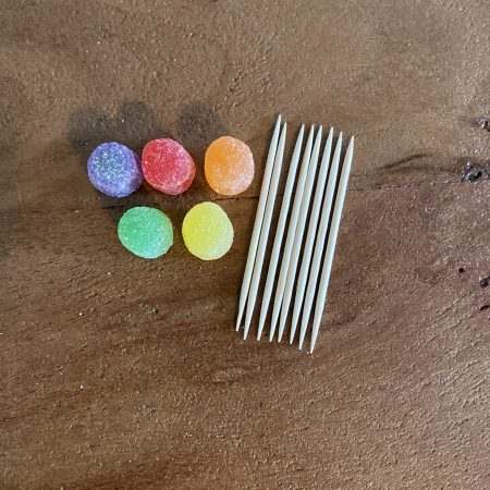 gumdrop pyramid supplies: 5 gumdrops, 8 toothpicks