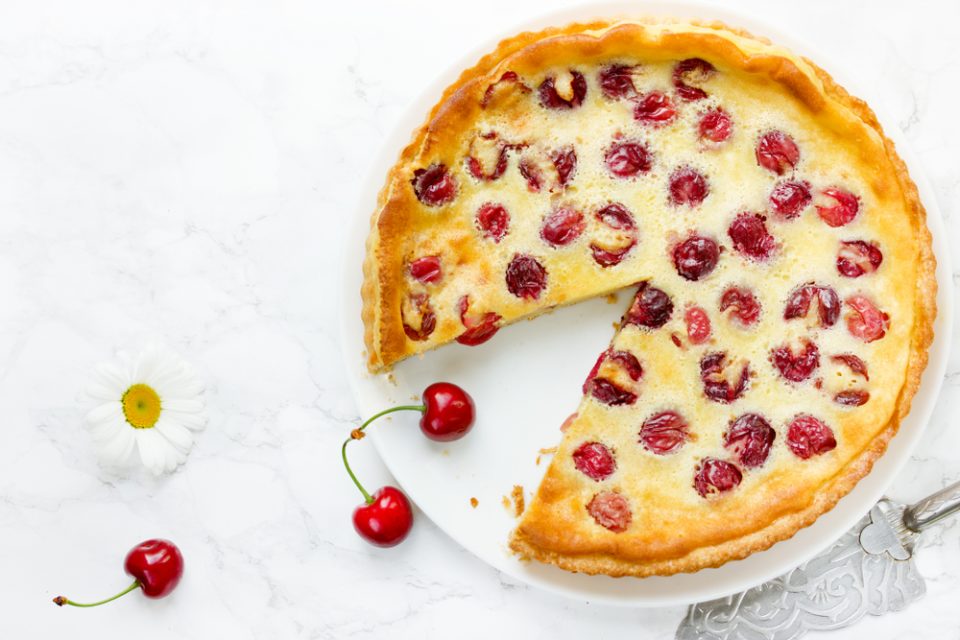 French clafoutis pie