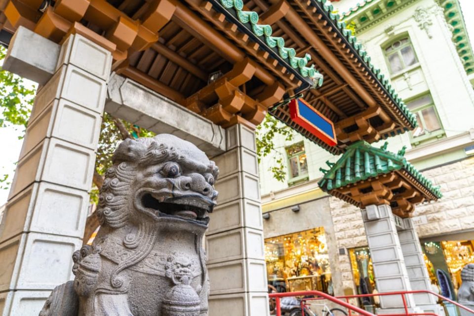 A lion statue at the entrance to San Francisco's Chinatown district
